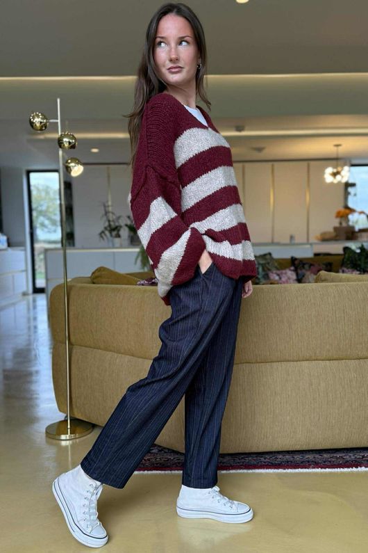 Big Softie Block Stripe Cobain Knit Burgundy